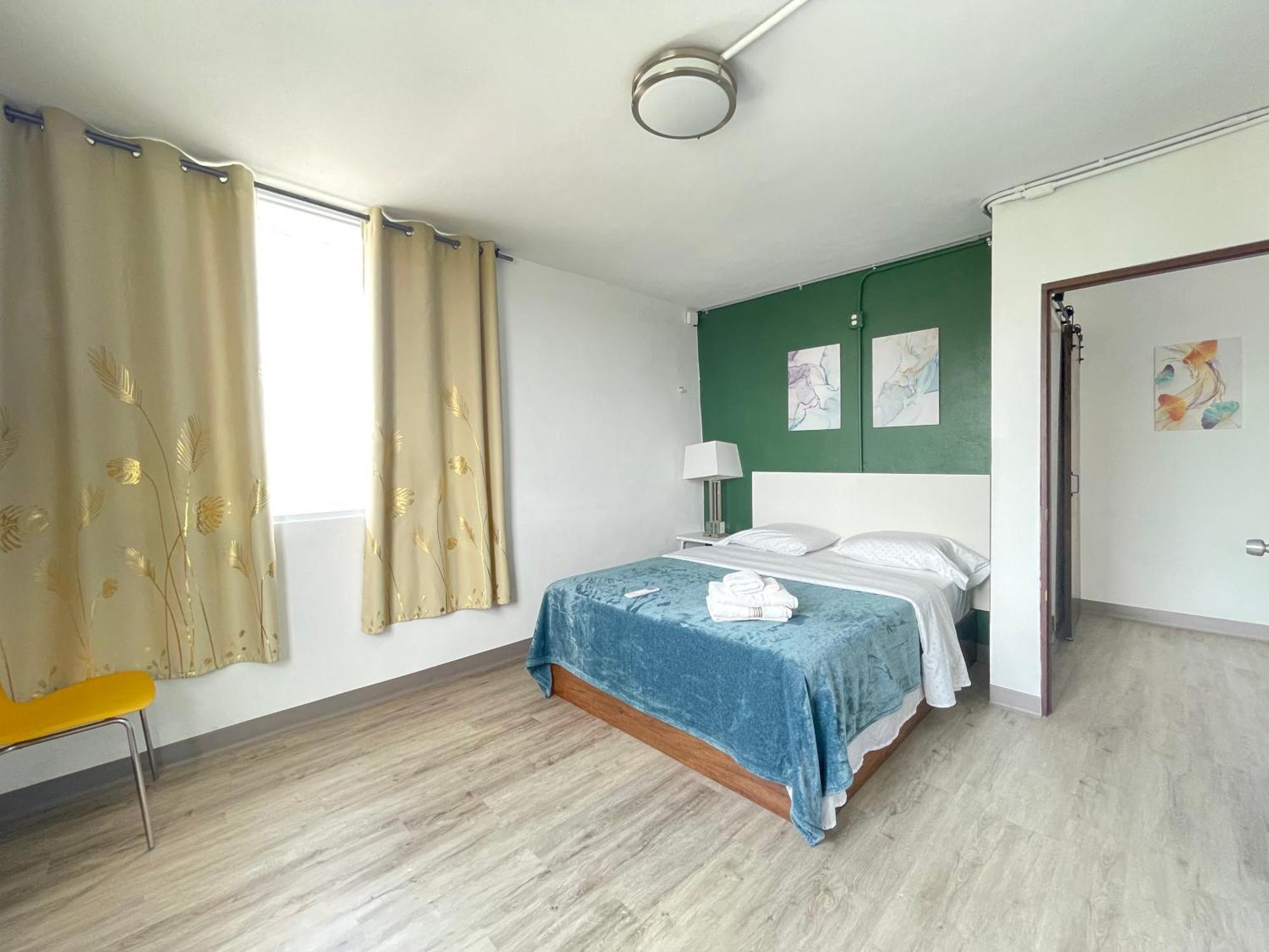 Caribbean Stars San Juan Airport Aparthotel Carolina Bagian luar foto