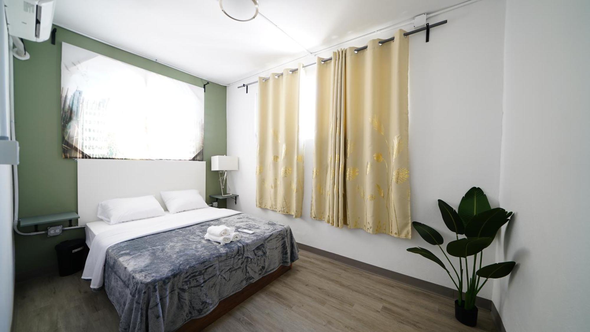 Caribbean Stars San Juan Airport Aparthotel Carolina Bagian luar foto